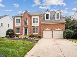 5916 Ewing Pl, Alexandria, VA 22310