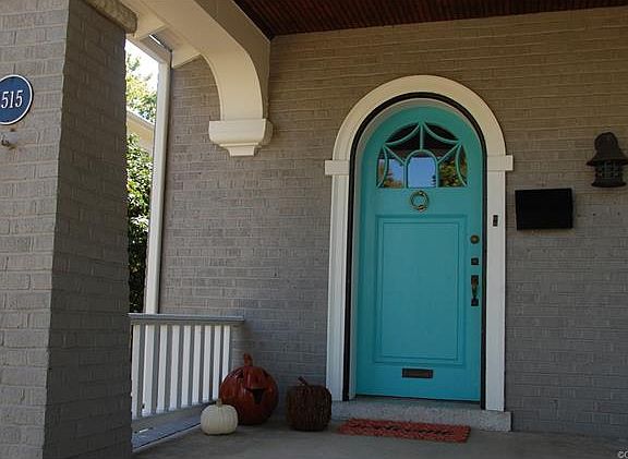 3rd image of 1515 Bellevue Ave