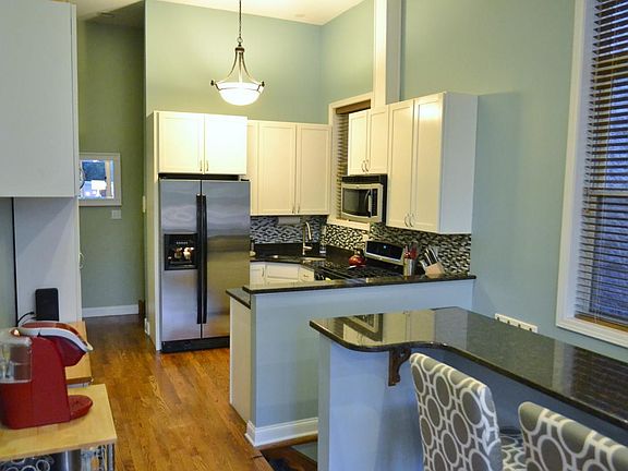 5th image of 2851 N Damen Ave #3