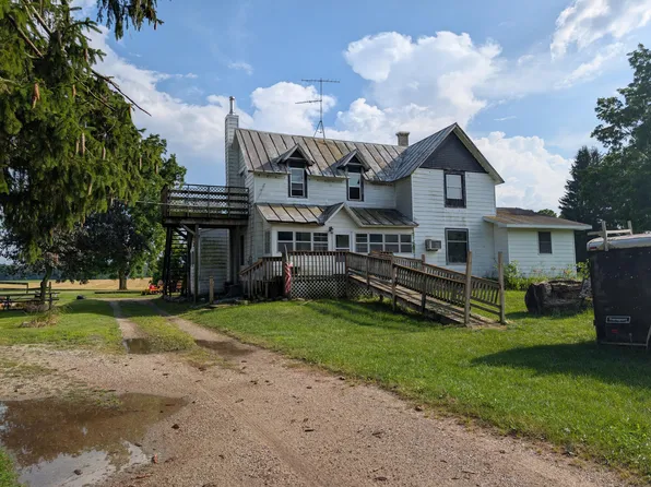 320 E Long Lake Rd, Orleans, MI 48865