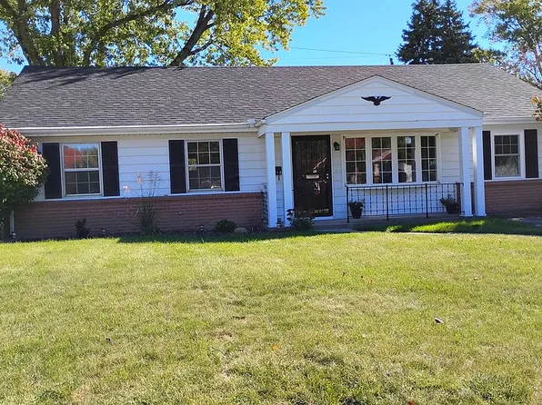 1712 Chantilly Dr, Maumee, OH 43537