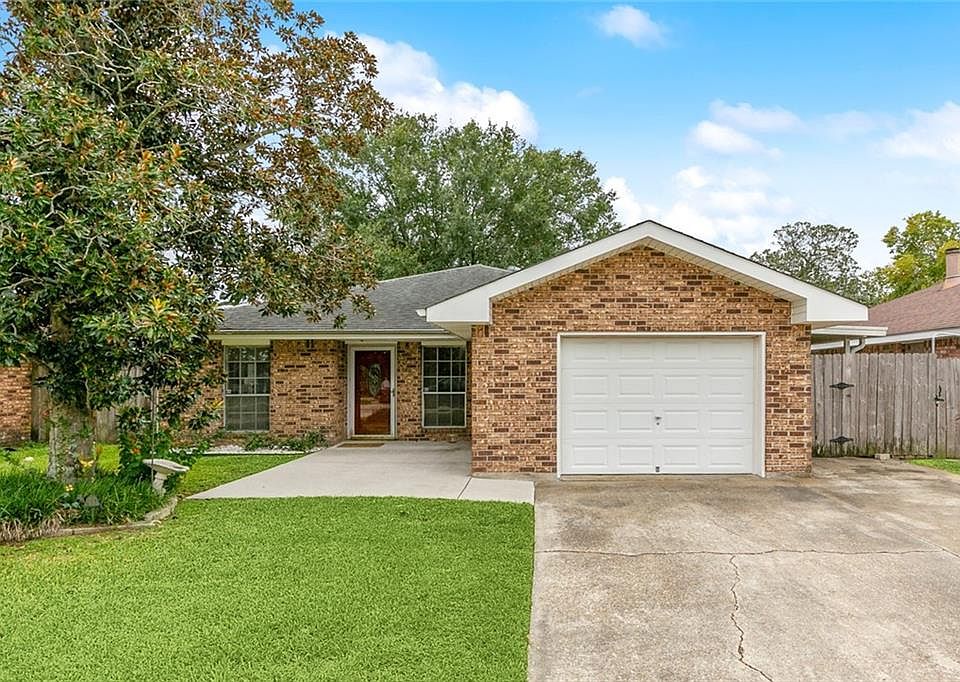 1st image of 5164 Dueling Oaks Dr