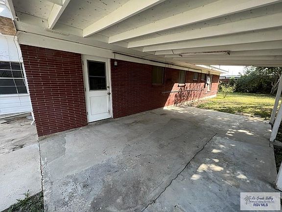 5th image of 125 Pearl Dr