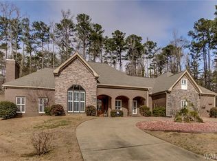 1520 Chase Valley Ct, Northport, AL 35473