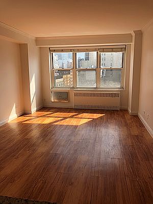 4th image of 747 10th Ave APT 30B