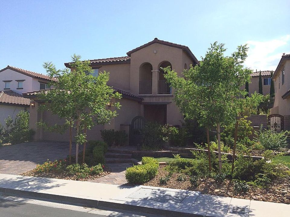 1st image of 941 Encorvado St