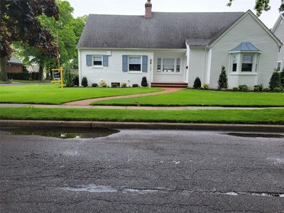 155 Beech Street, Floral Park, NY, 11001