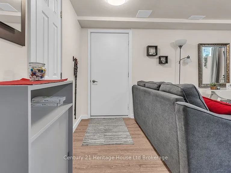 112 Rolph St #6 — Photo 6