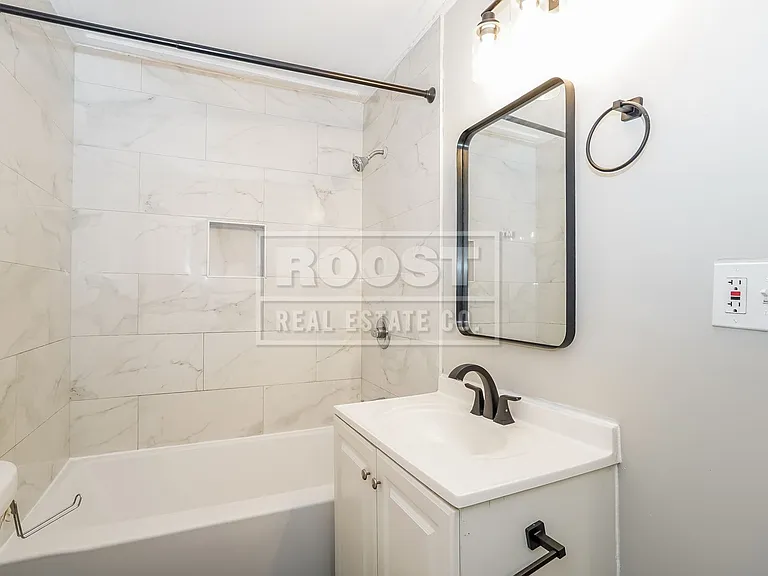 1239 S Champion Ave — Photo 9