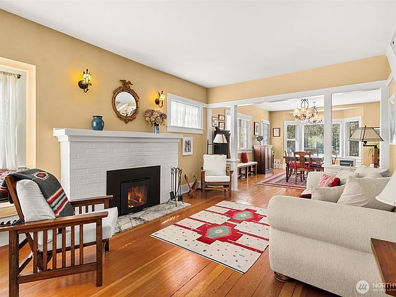 5th image of 813 Midway Avenue NW