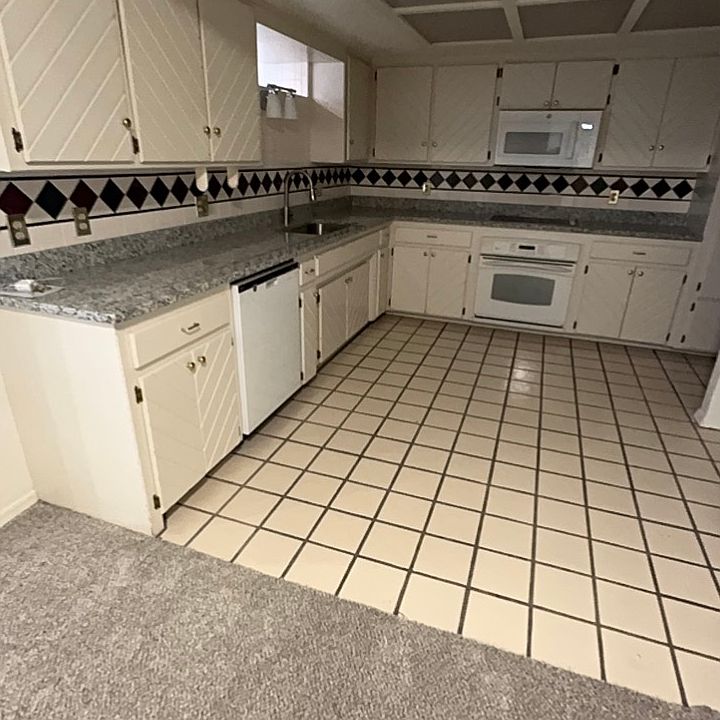 2nd image of 10428 Leicester Dr