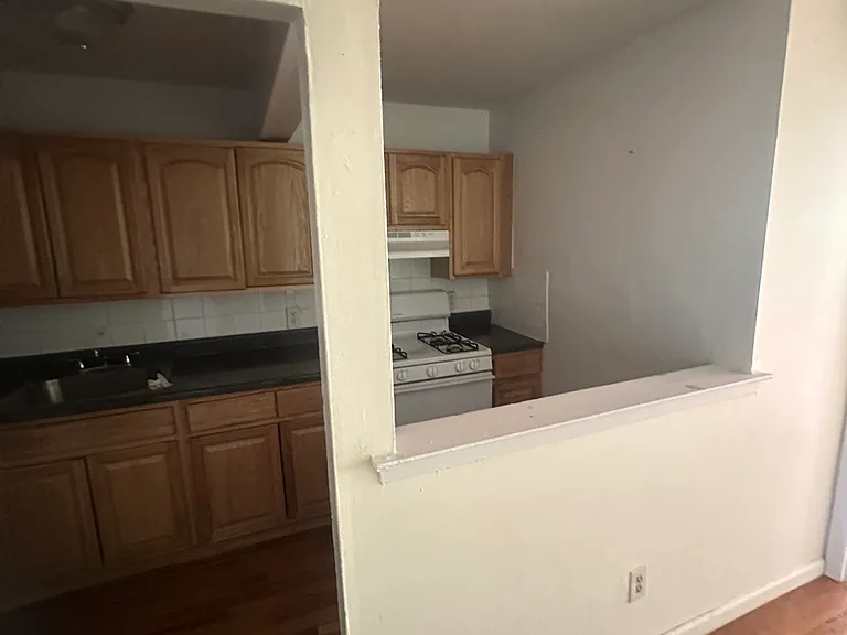 37 Odell Ave #3AA — Photo 4