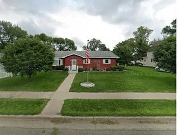 204 Lincoln Ave N, Finley, ND 58230