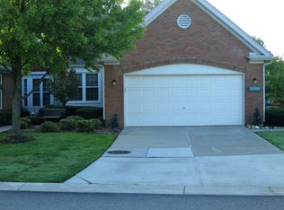 39589 Eagle Trace Dr, Northville, MI