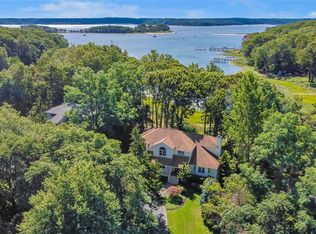 92 Cove Rd, Northport, NY 11768