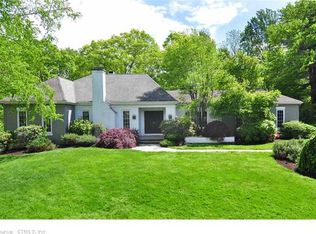 3 Kenmore Rd, Bloomfield, CT 06002