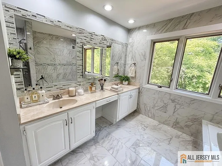126 Mary Alice Ct — Photo 11