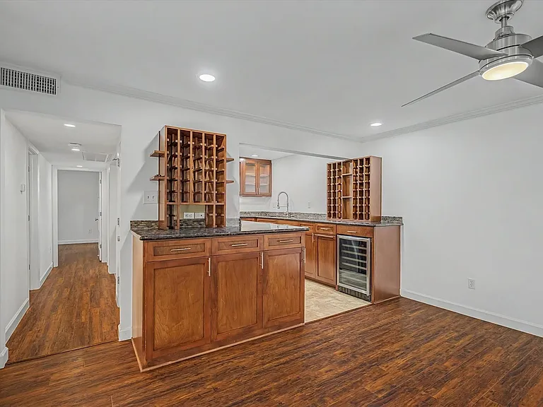 7575 Katy Fwy #4 — Photo 12