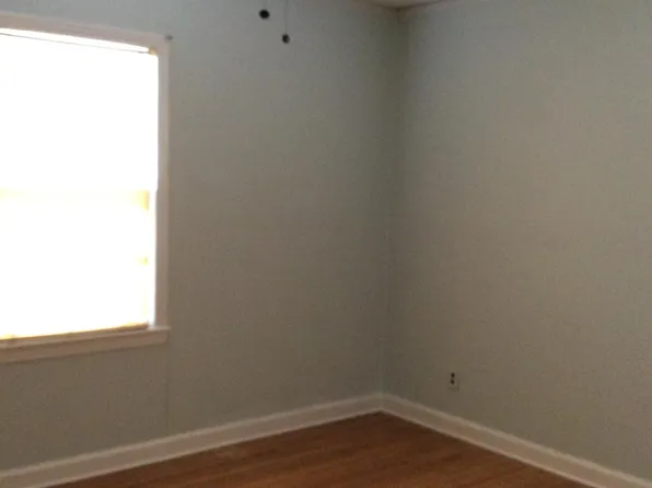 4499 E Dearing Rd, Memphis, TN 38117