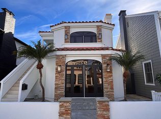 1321 1/2 W Bay Ave #1/2, Newport Beach, CA 92661