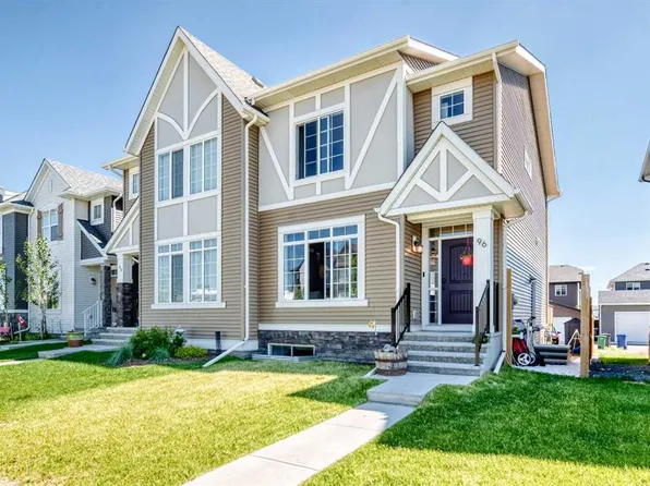 96 N Wolf Gate, Okotoks, AB T1S 5T9