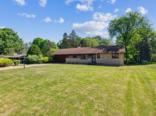 1210 Pineview Ln N, Plymouth, MN 55441