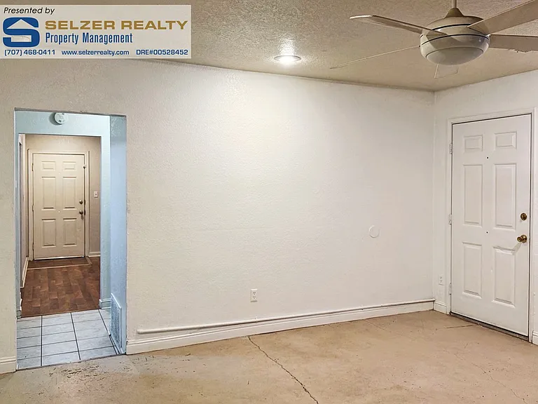 27 & 27 Betty St #A — Photo 4