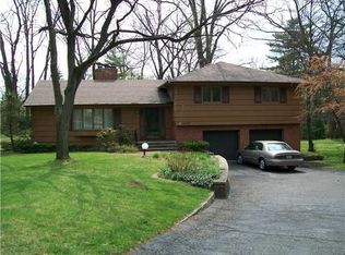 4707 N Crestridge Rd, Toledo, OH 43623