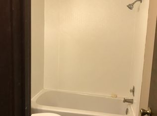 102 W April Dr, Mulvane, KS 67110