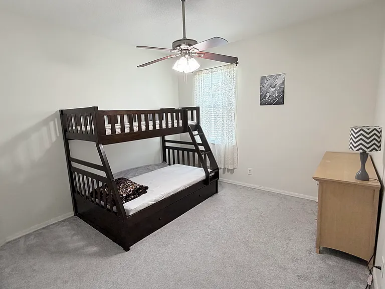2413 Prairie View Dr — Photo 34