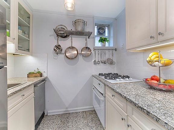 4th image of 54 Orange St APT 3C