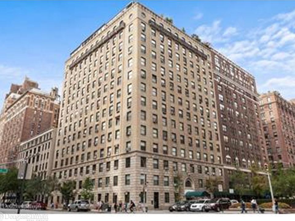 1st image of 1040 Park Ave #1C