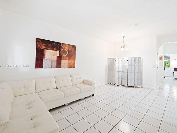 5th image of 7070 NW 177th St APT 201-10