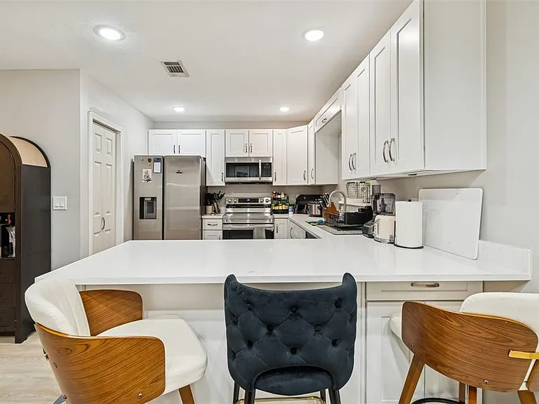 2302 S Arrawana Ave — Photo 19
