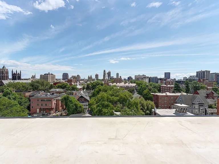 104 Howe St — Photo 49