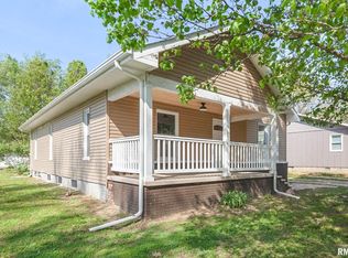 503 W Reed St, Benton, IL 62812