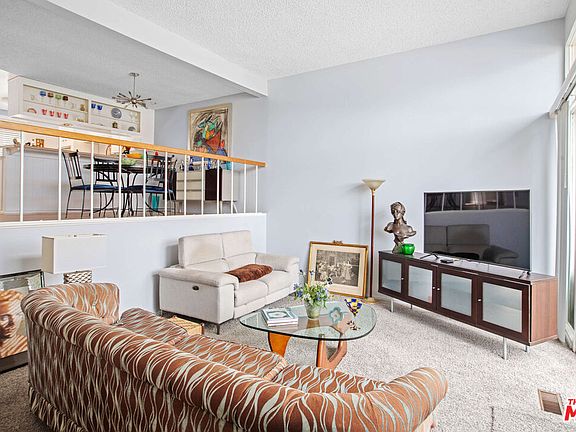 2nd image of 4432 W Kling St #4