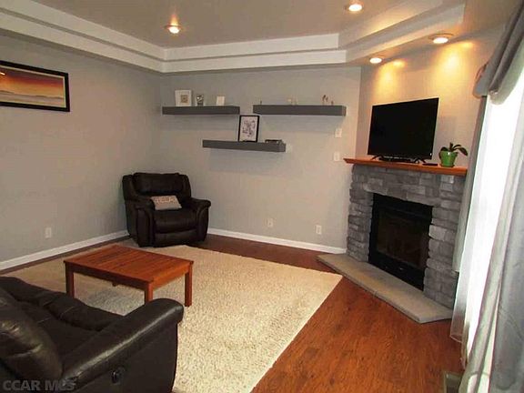 4th image of 104 Jeter Ln