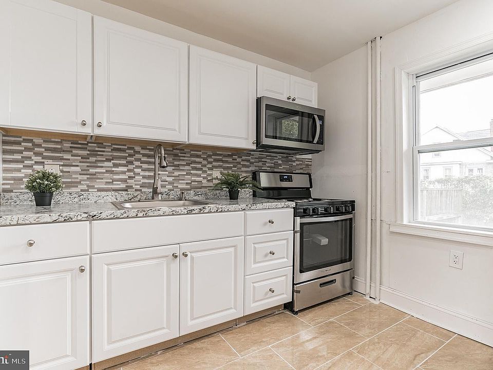 1st image of 802 Pitman Ave