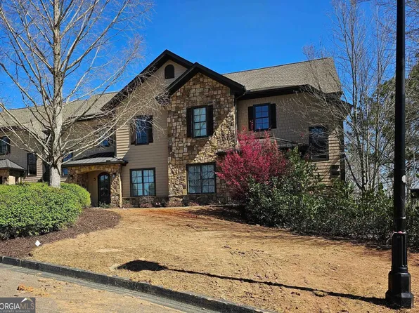 15 Cottage Ln #101, Toccoa, GA 30577