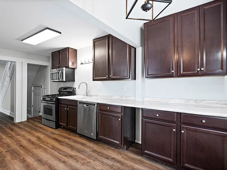 134 W Chestnut St — Photo 10