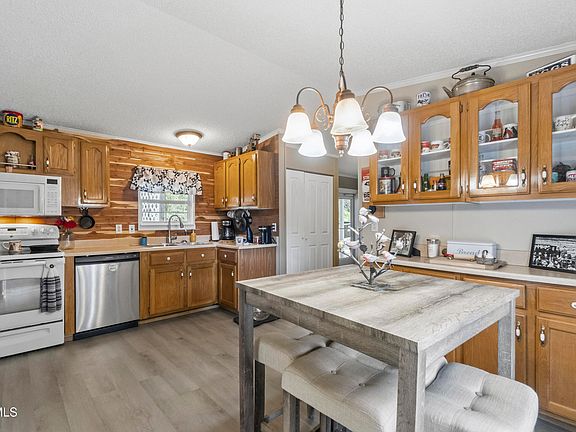 4th image of 424 Mulberry Rd