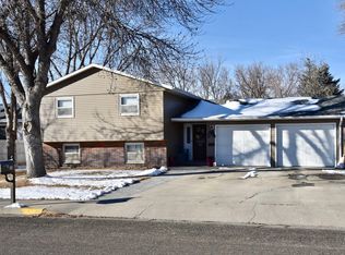 414 W 5th St, Pierre, SD 57501