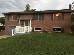 2204 Melody Dr, Jefferson City, MO 65109