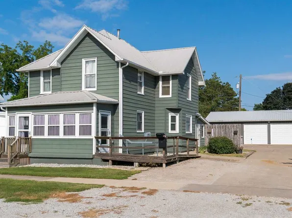 510 N Avenue C, Washington, IA 52353