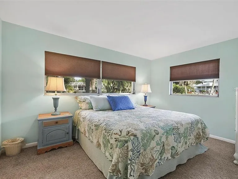500 Green Dolphin Dr S — Photo 24