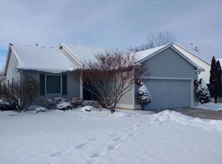 793 Winding River Dr, Williamston, MI 48895