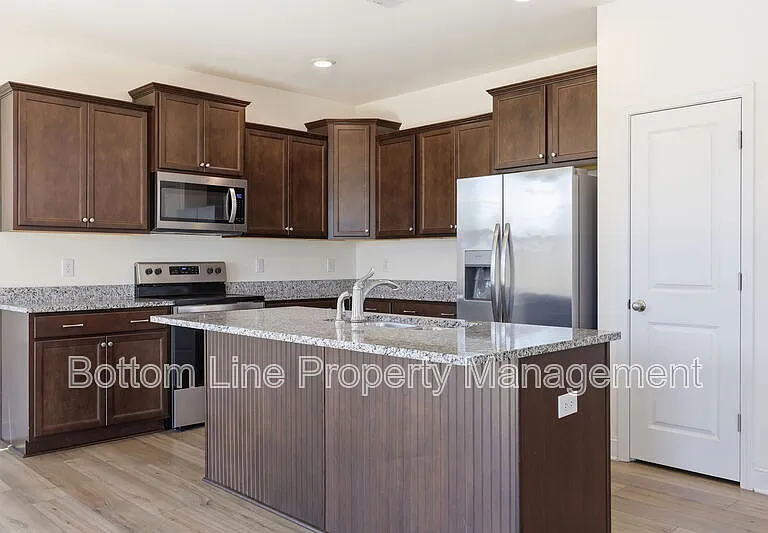 24 Blackthorn Ln — Photo 45