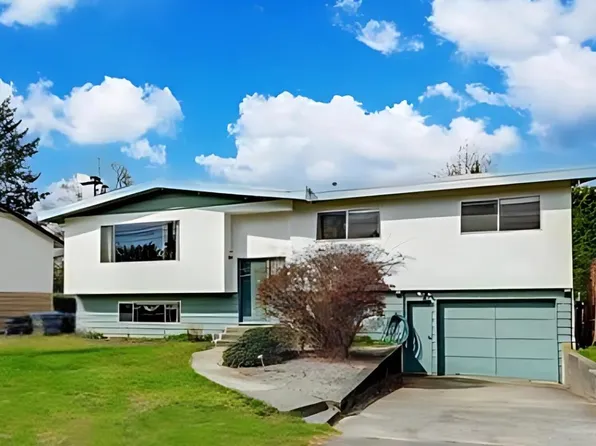 3561 York St, Pt Coquitlam, BC V3B 4A8