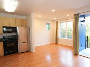 1121 40th St APT 4202, Emeryville, CA 94608